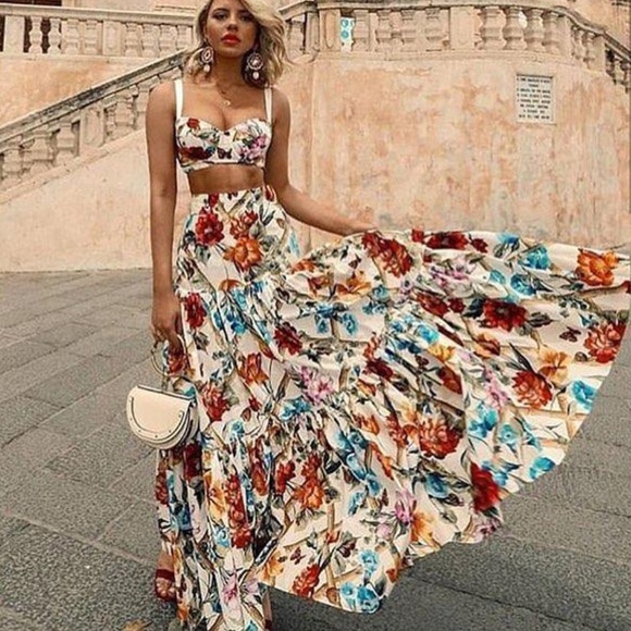 Dresses & Skirts - Boho floral crop top maxi skirt 2 piece set white